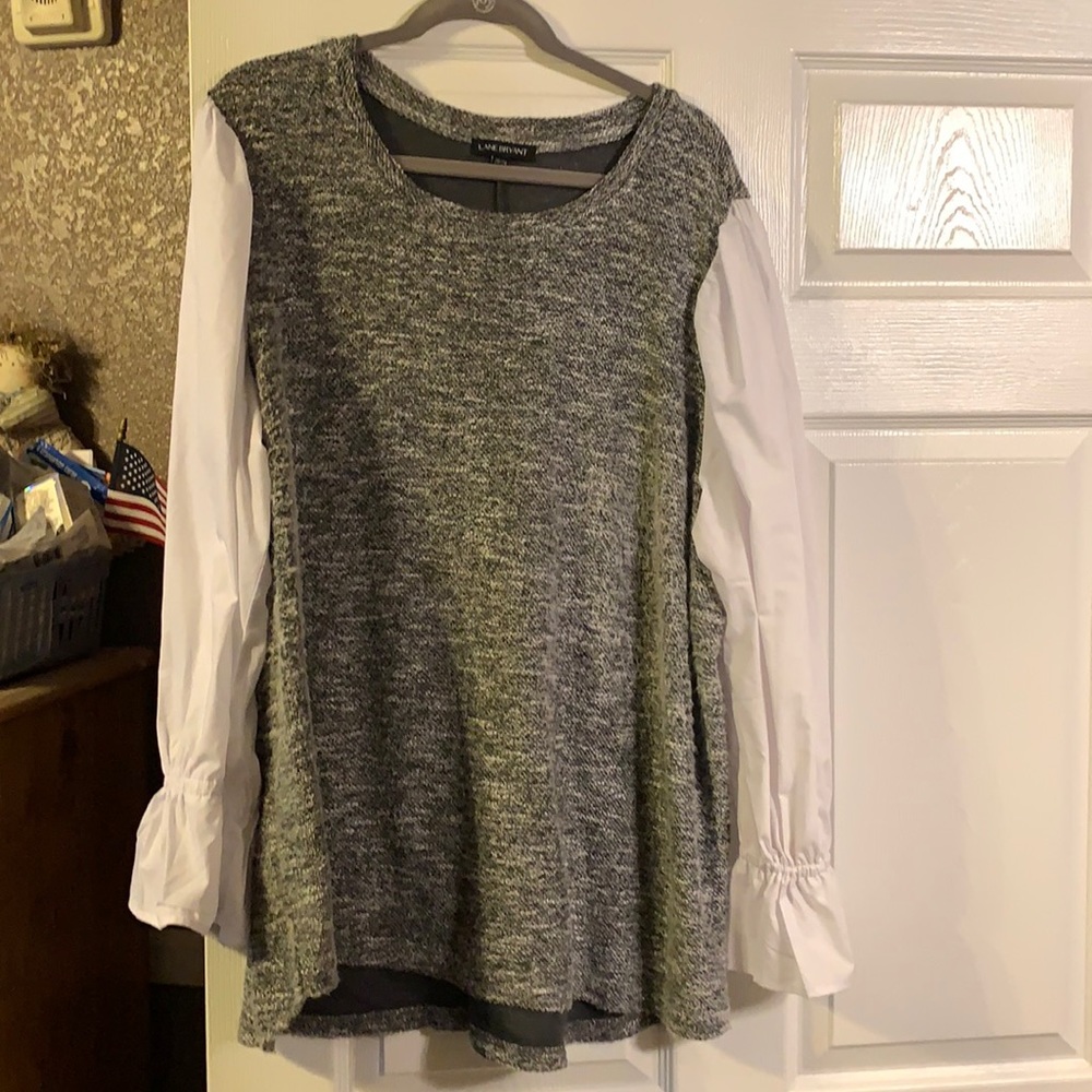 Lane Bryant Dressy Sweater w/linen sleeves   SO cute!  🖤🤍🖤